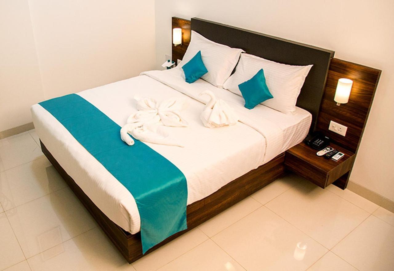 Hotel Nirvana Alībāg Εξωτερικό φωτογραφία